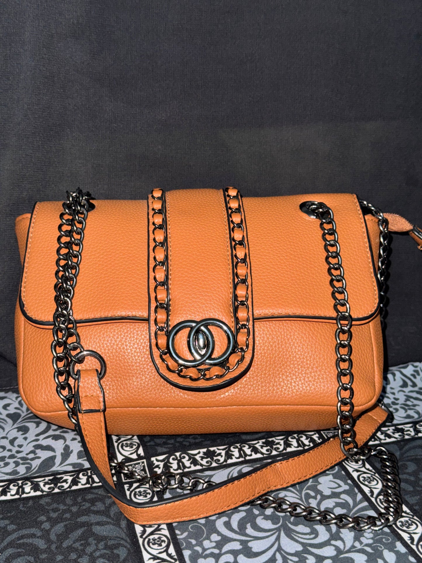 Luxe Chain-Link Tan Handbag – Premium Leather Shoulder Bag for Women | Lace & Luxe Pakistan