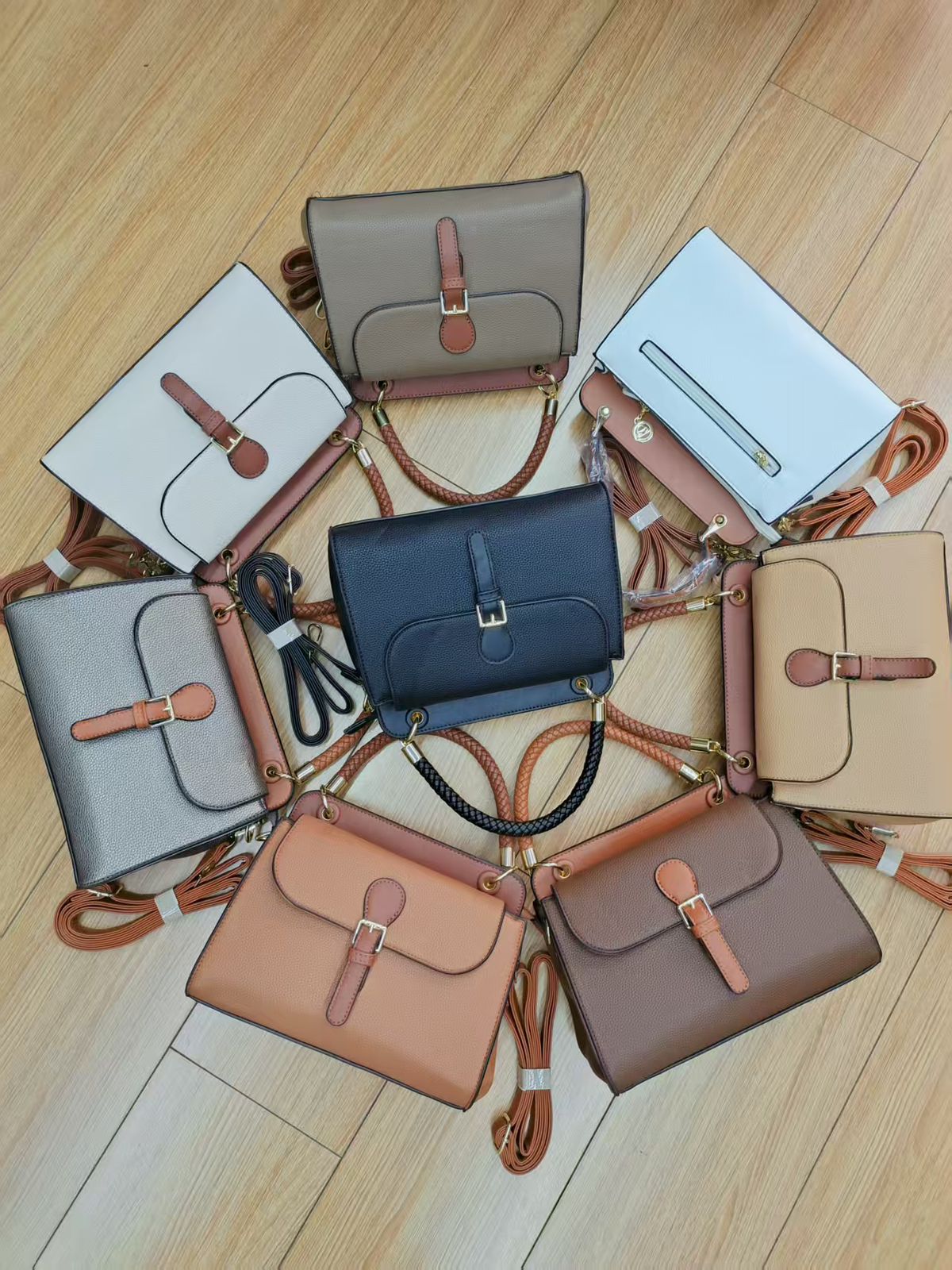 Elegant Women’s Crossbody Shoulder Bag – Premium Faux Leather Handbag for Daily & Office Use